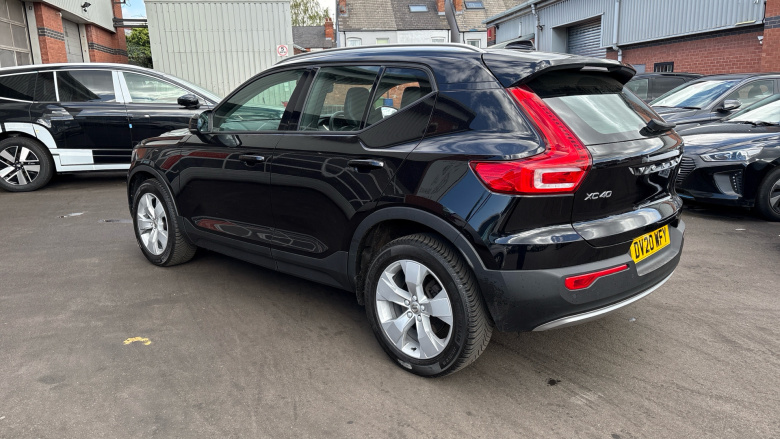 Volvo Xc40 2.0 T4 Momentum 5dr AWD Geartronic Petrol Estate